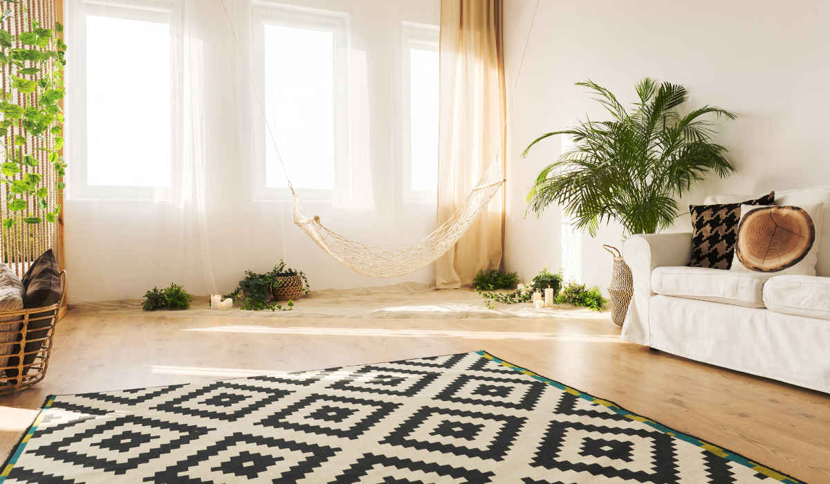 Is it safe to have delicate or antique rugs cleaned in Capalaba?