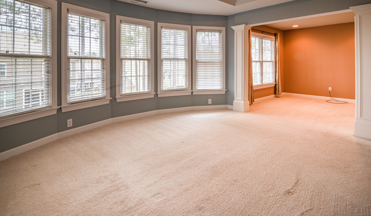 What are the best carpet cleaning methods for removing tough stains in Yeronga?
